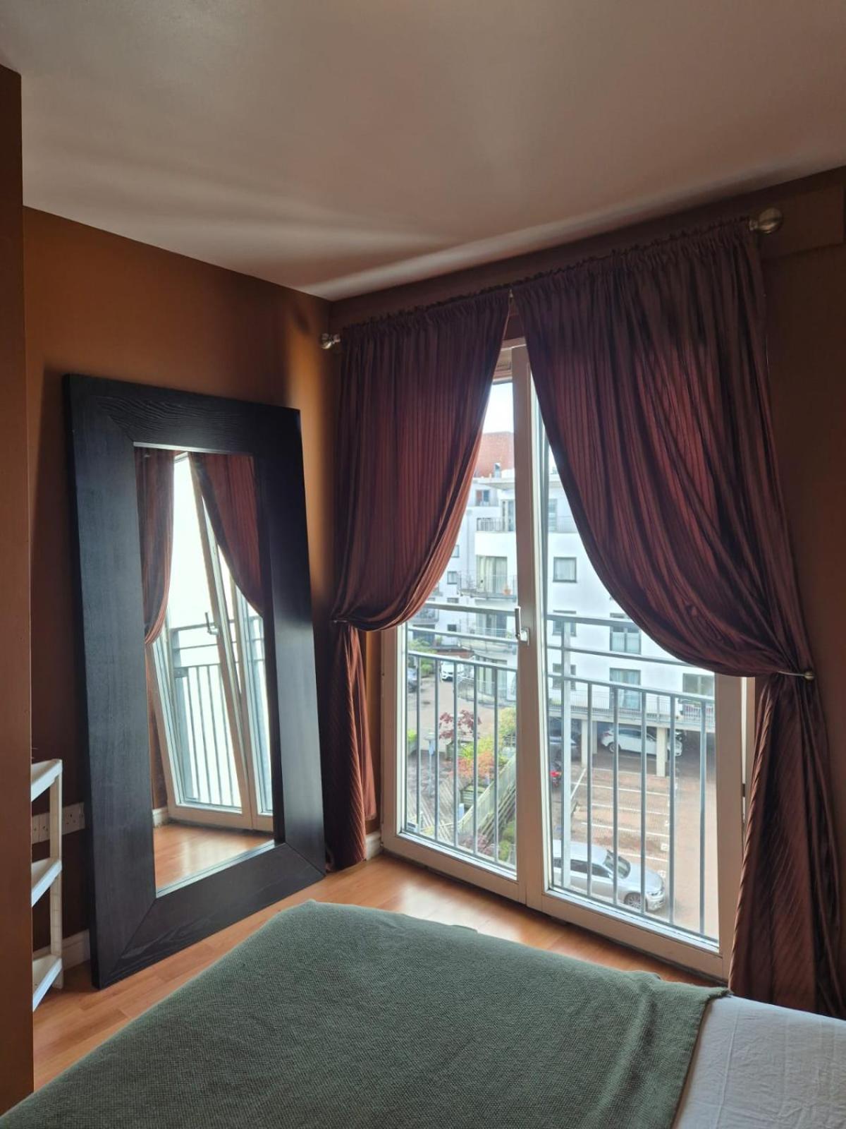 Centre - Fantastic Location Apartment
